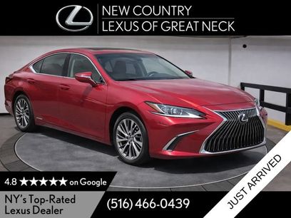 Used 2025 Lexus ES 350 w/ Premium Package