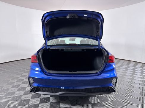 Used 2023 Kia Forte LXS image 8