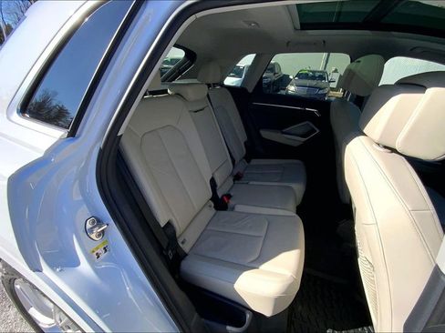 Used 2023 Audi Q3 2.0T Premium Plus w/ Premium Plus Package image 19