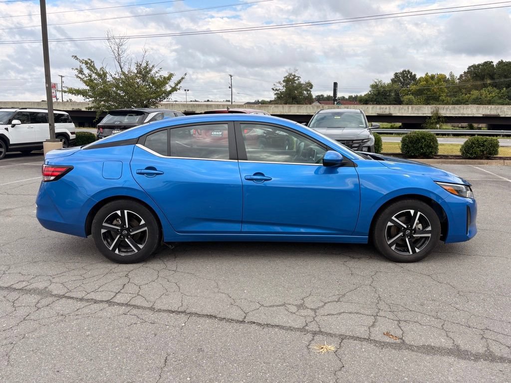 Used 2025 Nissan Sentra SV FWD image 8