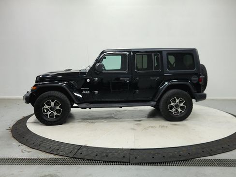 Used 2020 Jeep Wrangler Unlimited Sahara AWD/4WD image 5