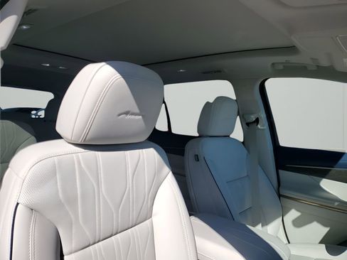 New 2026 Buick Enclave Avenir w/ Super Cruise Package image 15