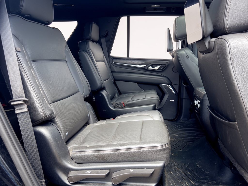 Used 2023 GMC Yukon Denali RWD image 29