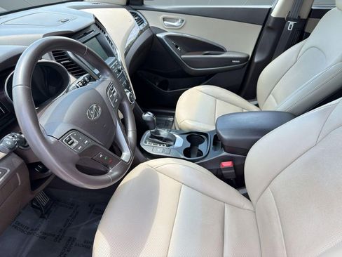 Used 2017 Hyundai Santa Fe Sport FWD image 20