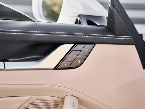 Used 2024 Porsche 911 Turbo image 30