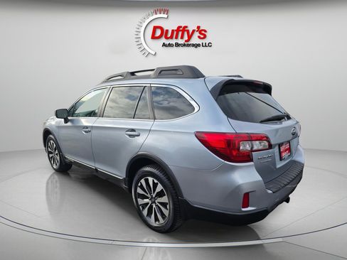 Used 2015 Subaru Outback 3.6R Limited image 15