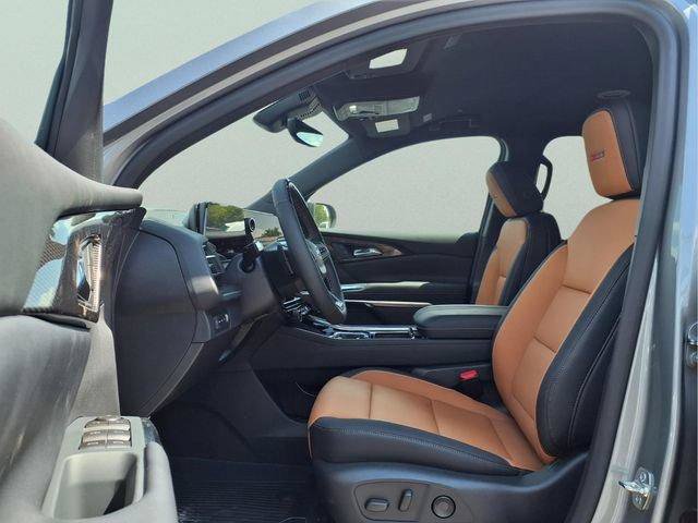 New 2027 Chevrolet Traverse Z71 w/ Enhanced Driving Package AWD/4WD image 25