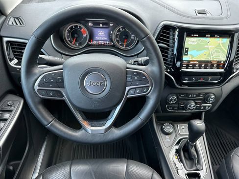 Used 2019 Jeep Cherokee Limited w/ Luxury Group AWD/4WD image 13