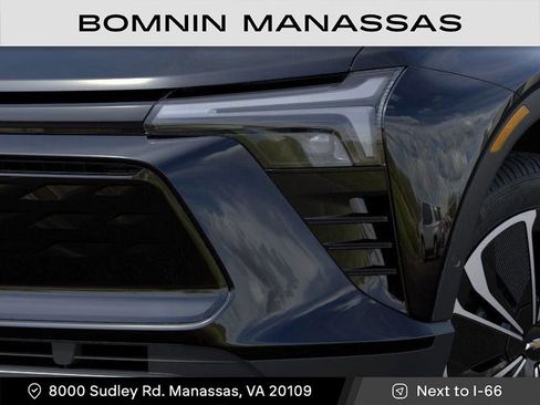 New 2025 Chevrolet Blazer EV LT image 10