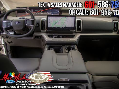 New 2025 Ford Expedition Active image 30