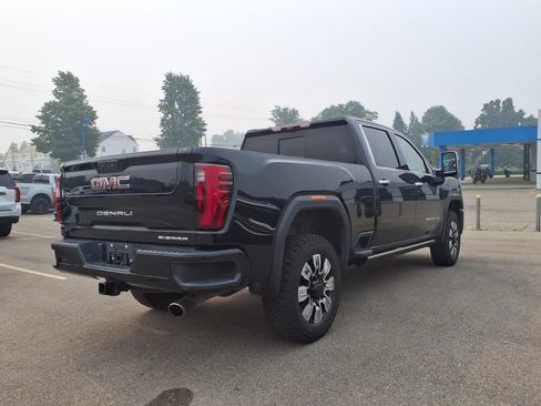 Used 2024 GMC Sierra 2500 Denali w/ Denali Reserve Package AWD/4WD image 4