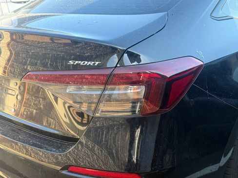 Used 2025 Honda Civic Sport image 10