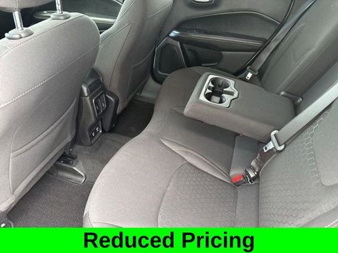 Used 2019 Jeep Compass Sport image 29