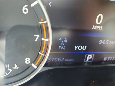 Used 2023 Nissan Altima 2.5 SV FWD image 11