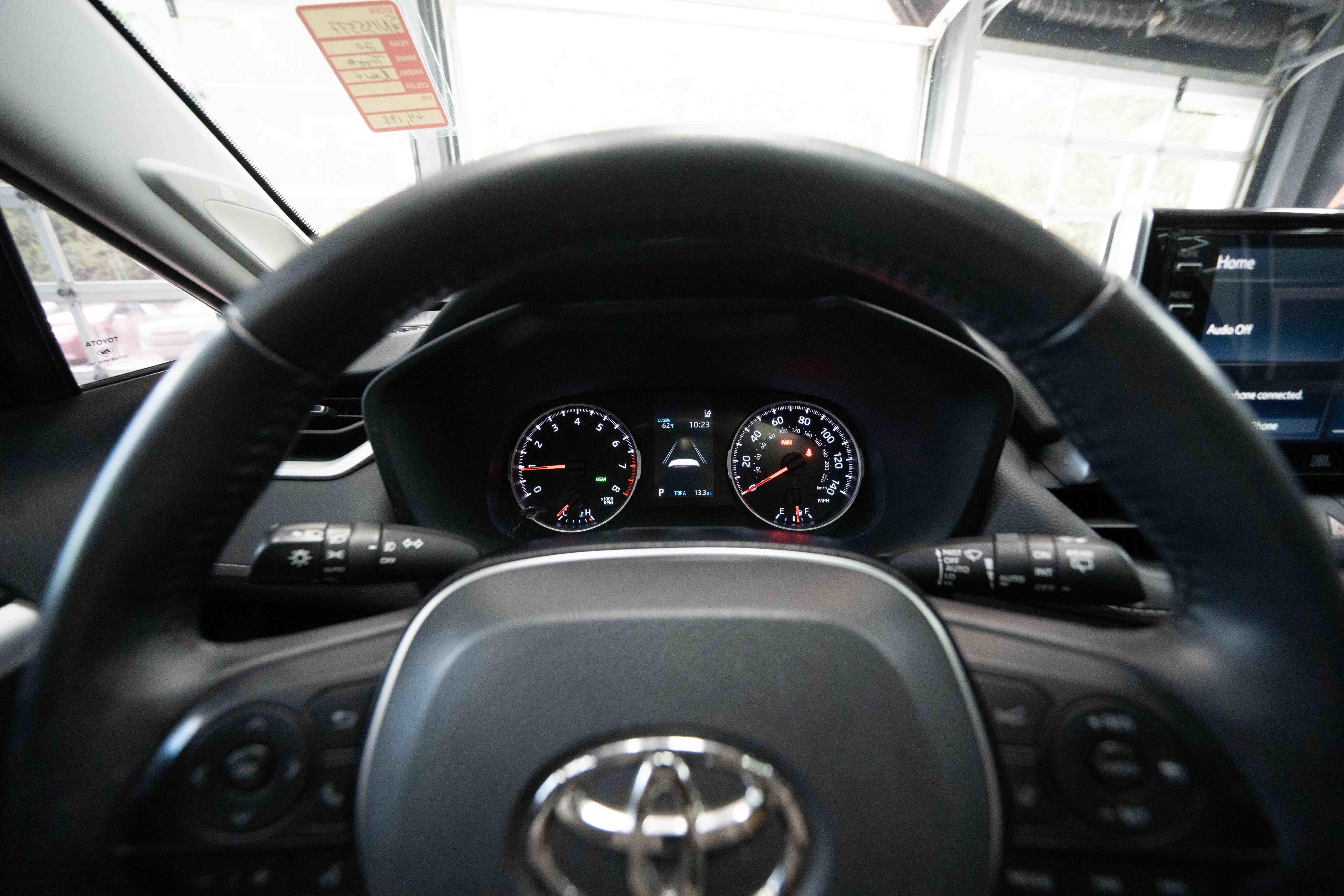 Used 2020 Toyota RAV4 XLE Premium AWD/4WD image 15