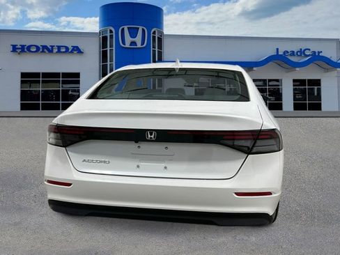 New 2025 Honda Accord LX image 4