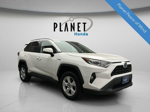 Used 2019 Toyota RAV4 XLE w/ Convenience Package AWD/4WD image 1