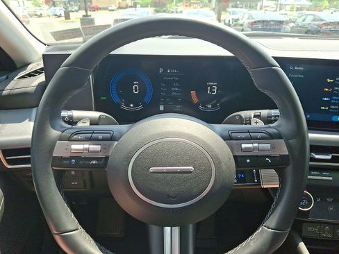 Used 2025 Hyundai Sonata SEL FWD image 18