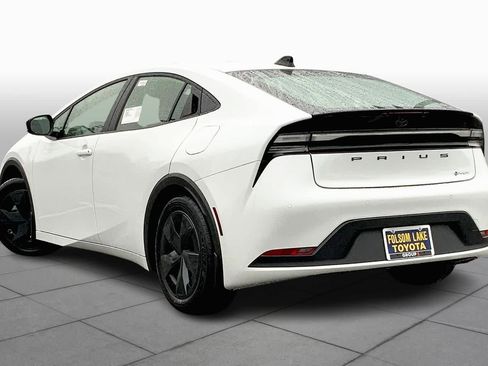 New 2026 Toyota Prius Plug-In Hybrid image 12