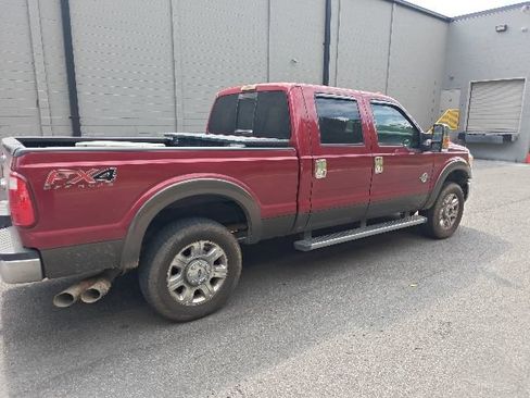 Used 2016 Ford F250 Lariat w/ Lariat Ultimate Package AWD/4WD image 3