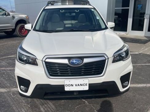 Used 2021 Subaru Forester Premium image 9