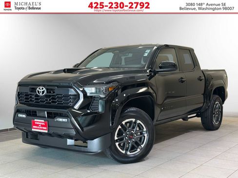 Certified 2025 Toyota Tacoma TRD Sport AWD/4WD image 1