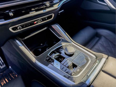 Used 2025 BMW X6 M60i image 19