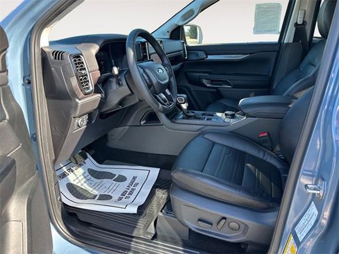New 2025 Ford Ranger Lariat w/ FX4 Off-Road Package image 9
