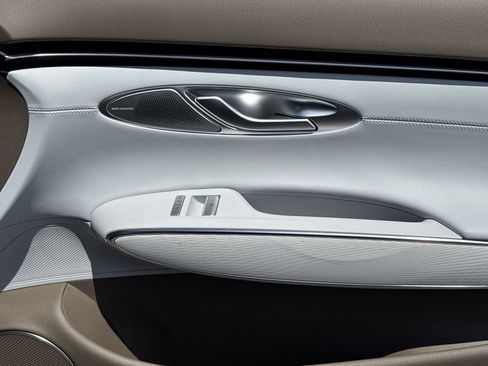 New 2026 Genesis GV70 2.5T Advanced AWD/4WD image 14