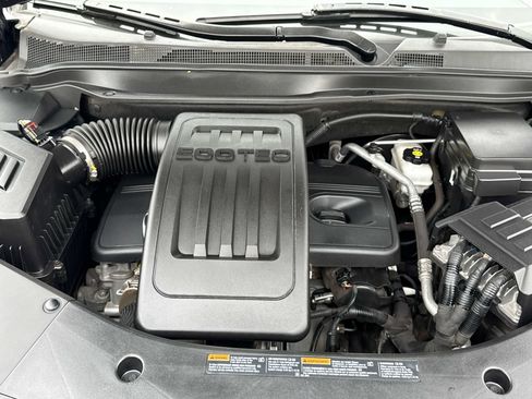 Used 2017 Chevrolet Equinox LT w/ Convenience Package image 9