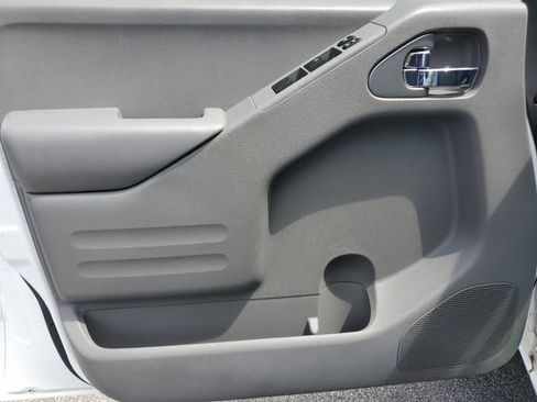 Used 2016 Nissan Frontier SV RWD image 22