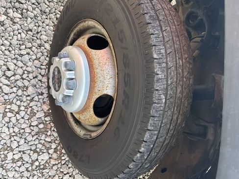 Used 2001 GMC Sierra 3500 SL image 17