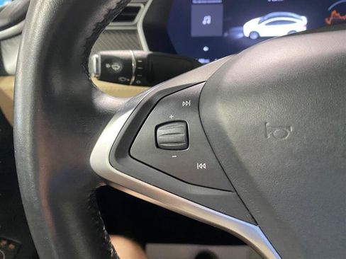 Used 2017 Tesla Model X 75D AWD/4WD image 18