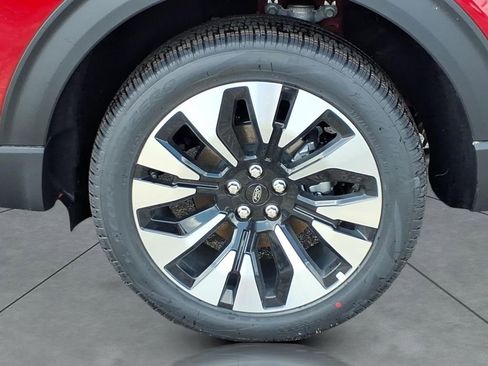New 2026 Ford Explorer Platinum AWD/4WD image 4