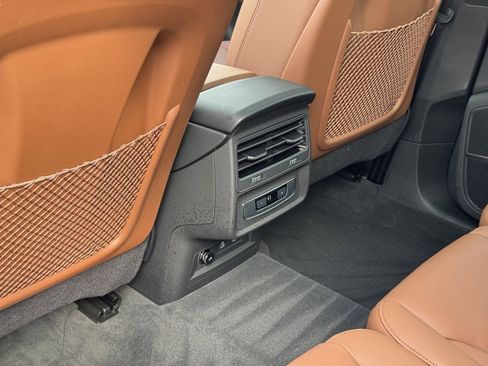 Used 2025 Audi Q7 2.0T Premium w/ Convenience Plus Package image 26