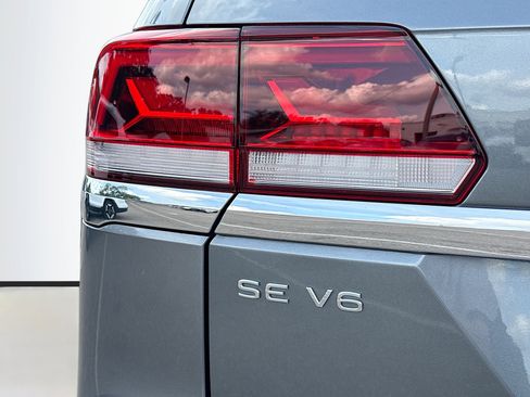 Used 2023 Volkswagen Atlas SE w/ Panoramic Sunroof Package image 10