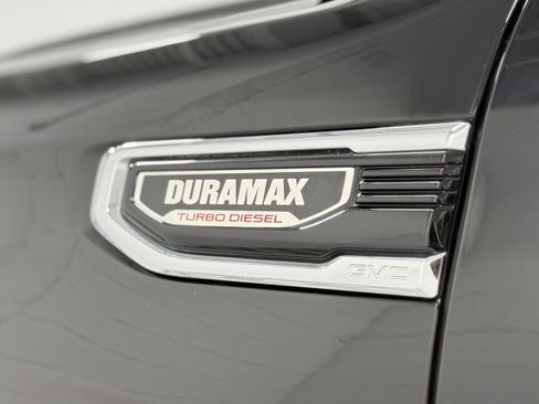 Used 2024 GMC Sierra 1500 Denali w/ Denali Reserve Package AWD/4WD image 9