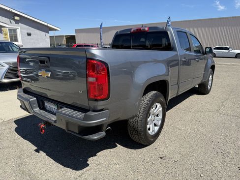 Used 2019 Chevrolet Colorado LT w/ LT Convenience Package image 4