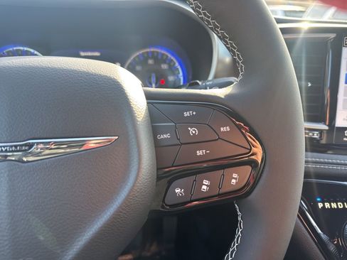 New 2026 Chrysler Pacifica Select w/ S Appearance Package FWD image 7