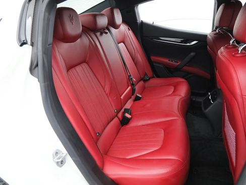 Certified 2023 Maserati Ghibli Modena RWD image 13