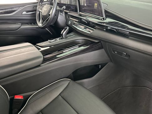 Used 2021 Cadillac Escalade Sport w/ Driver Assist Tech Package image 16