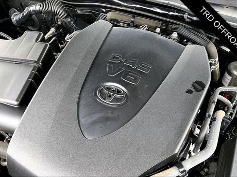 Used 2021 Toyota Tacoma TRD Off-Road image 30