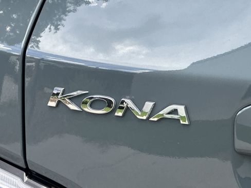 Used 2022 Hyundai Kona SEL w/ Cargo Package AWD/4WD image 14