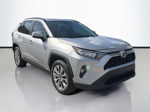 Used 2021 Toyota RAV4 XLE Premium image 1