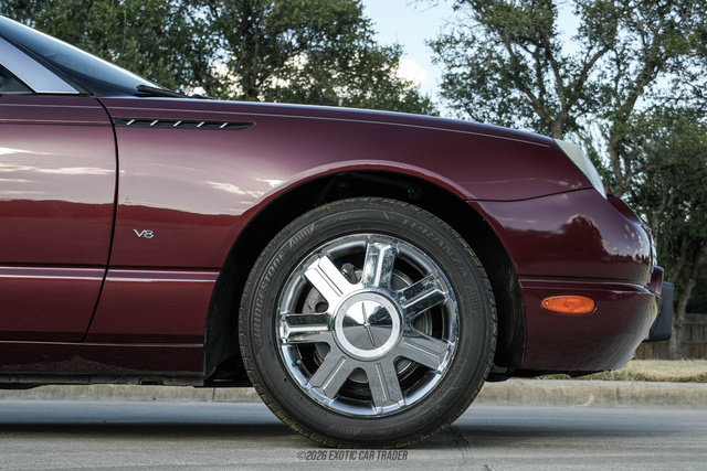 Used 2004 Ford Thunderbird RWD image 11