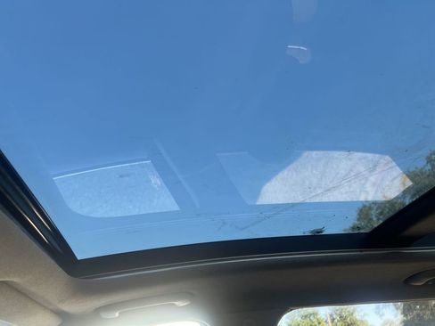 Used 2020 Hyundai Santa Fe SEL image 15