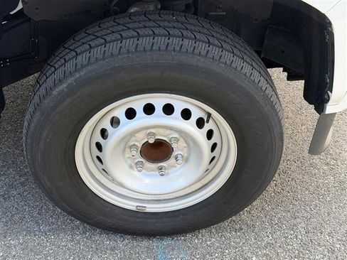 Used 2024 Toyota Tacoma SR image 17