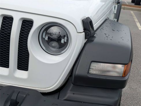 Used 2021 Jeep Wrangler Unlimited Sport w/ Sun And Sound Package AWD/4WD image 12