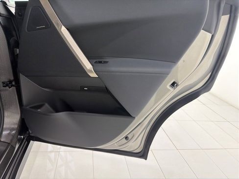 Used 2025 BMW iX xDrive50 w/ Premium Package image 21