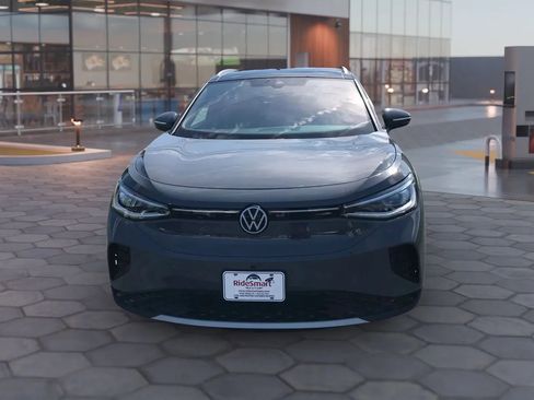 Used 2023 Volkswagen ID.4 Pro S Plus image 11